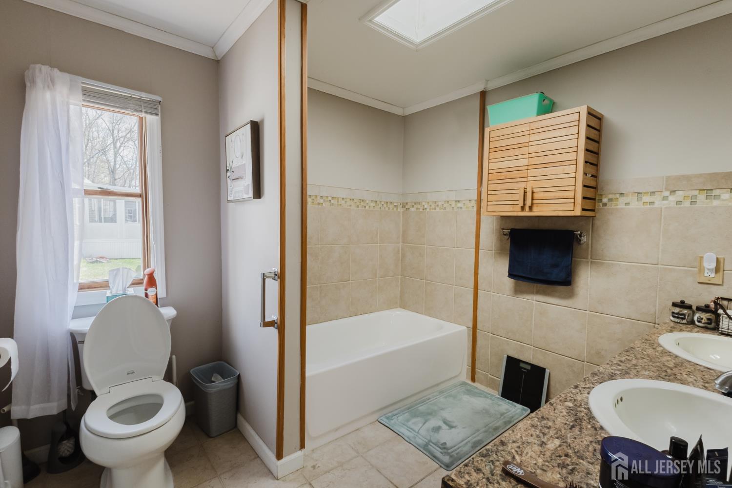 37 Emerson, North Brunswick, NJ, 08902