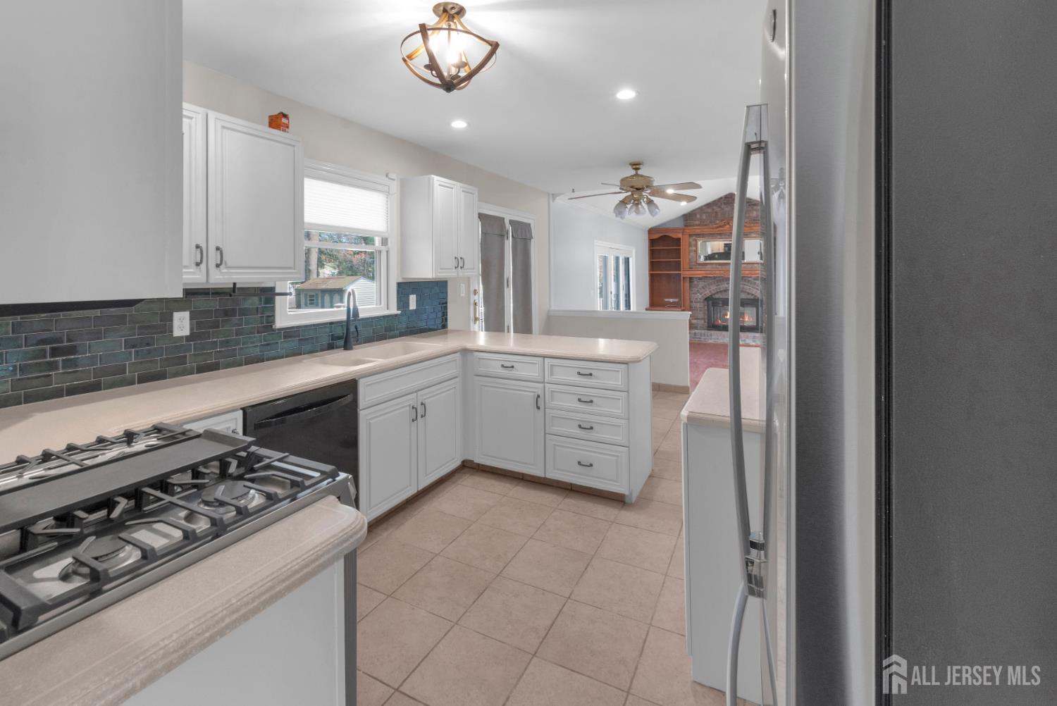 27 Oakland, Old Bridge, NJ, 08857