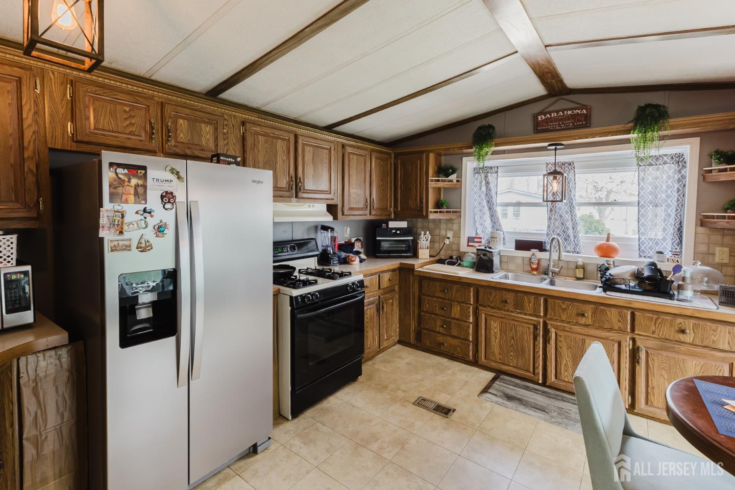 37 Emerson, North Brunswick, NJ, 08902