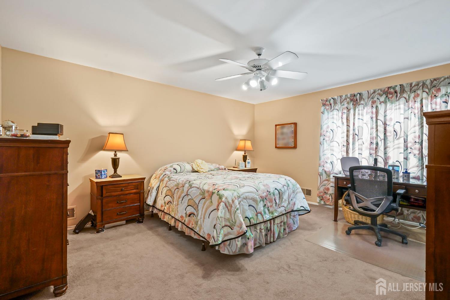 41 Rodak, Edison, NJ, 08817