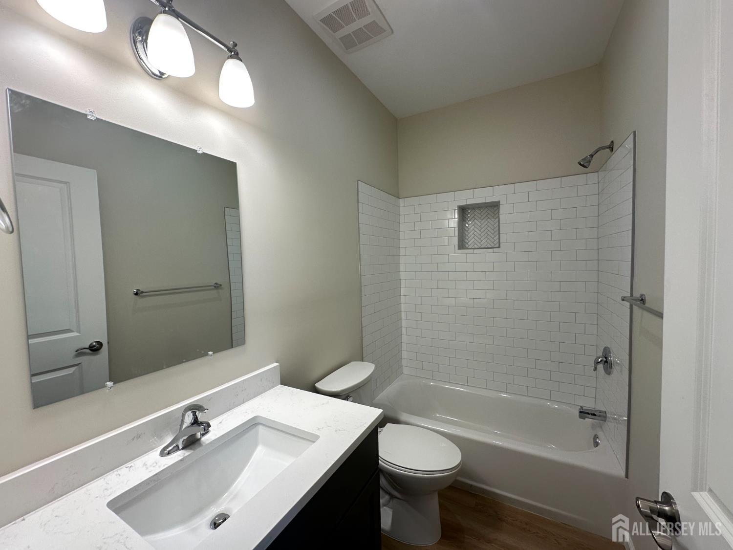 88 Louis UNIT 5, New Brunswick, NJ, 08901