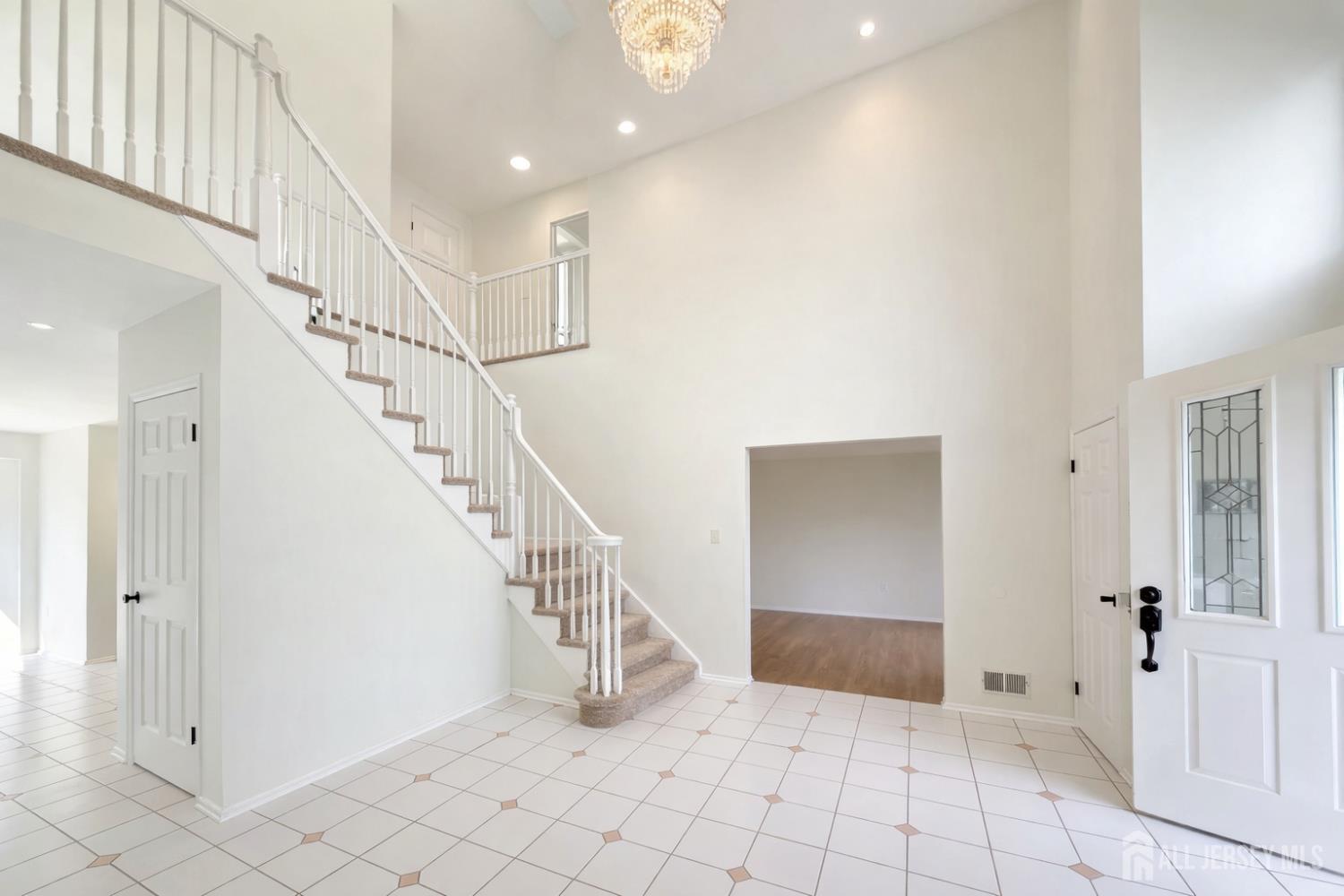 1 Alexander, Monroe, NJ, 08831