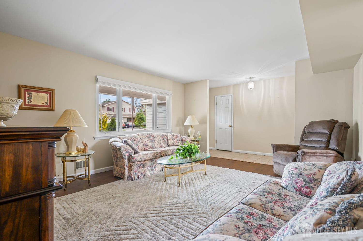 41 Rodak, Edison, NJ, 08817