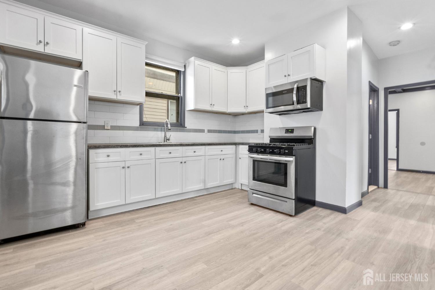 211 N 13th, Newark, NJ, 07107