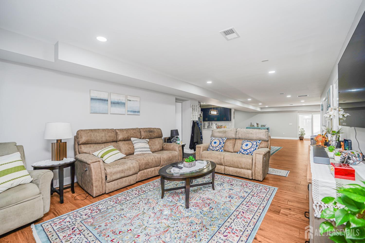 134 Union, Carteret, NJ, 07008