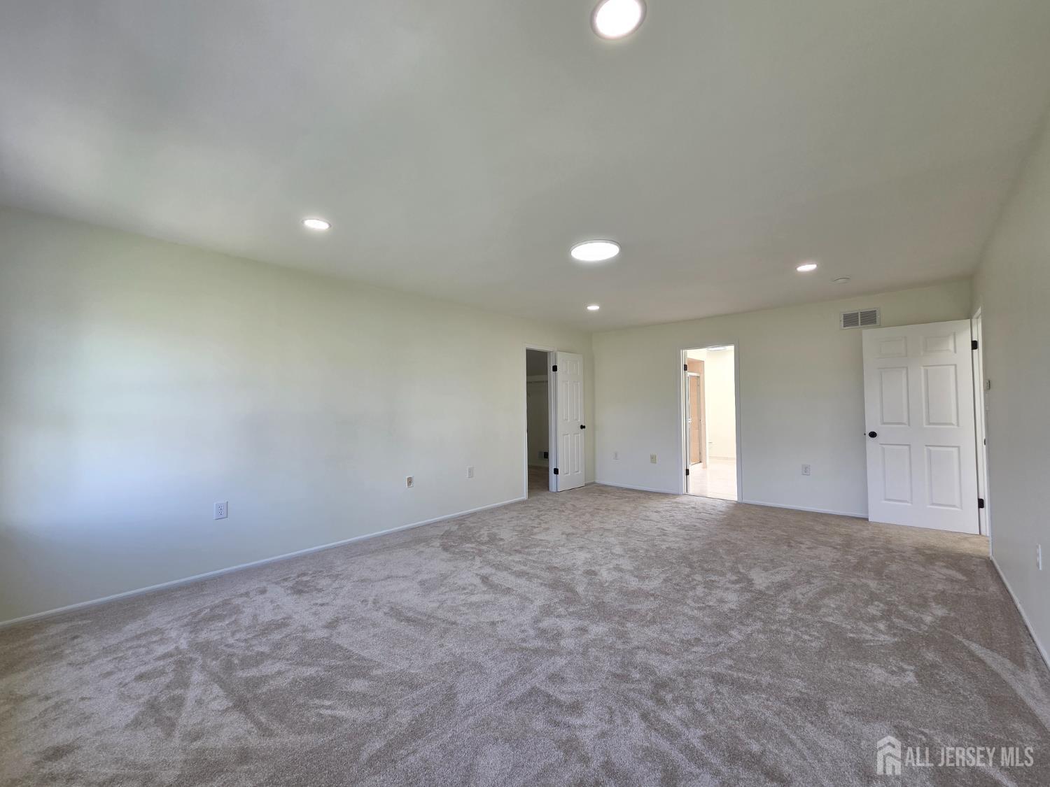 1 Alexander, Monroe, NJ, 08831