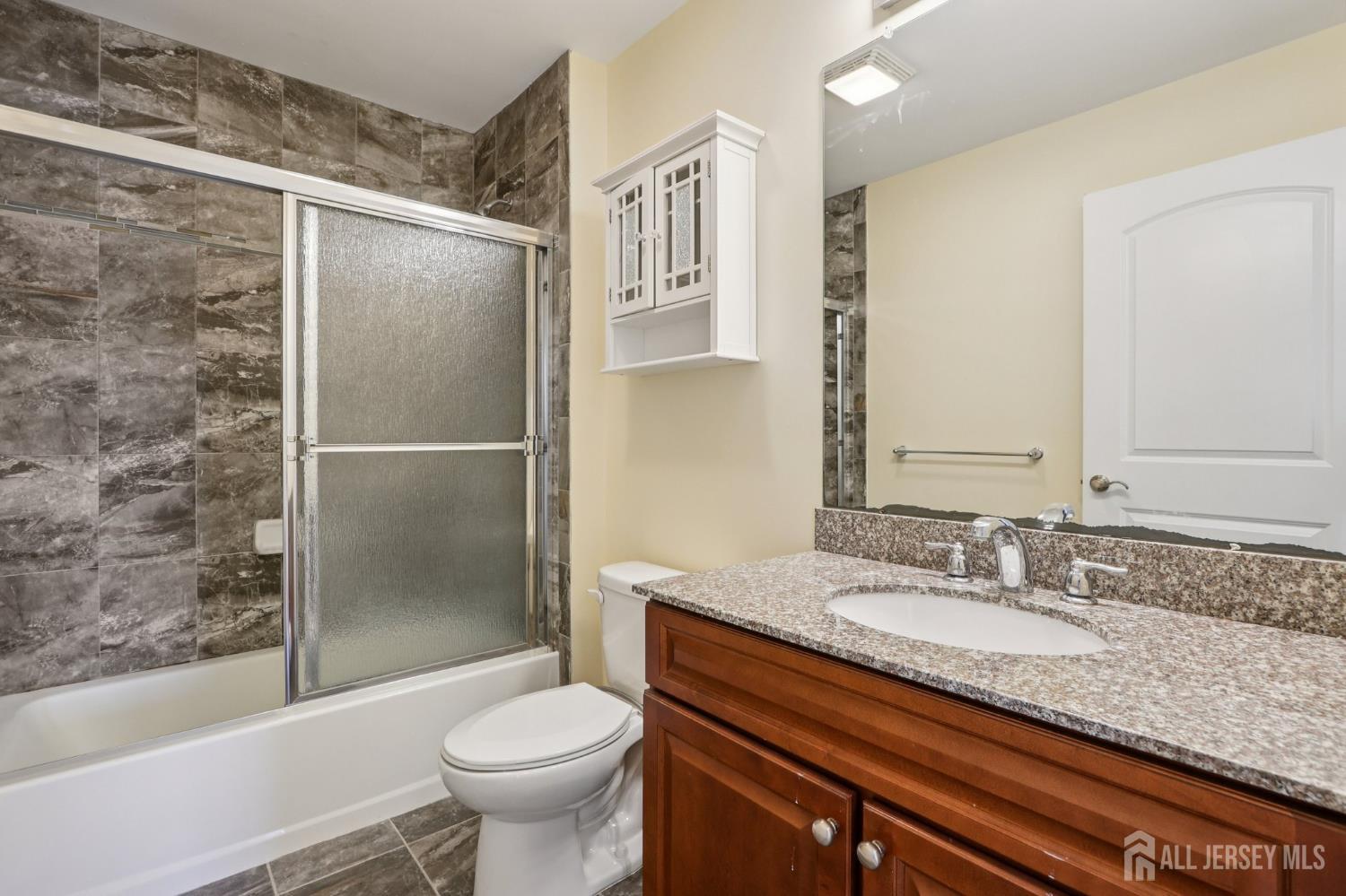 32 Cinder UNIT 3, Edison, NJ, 08820