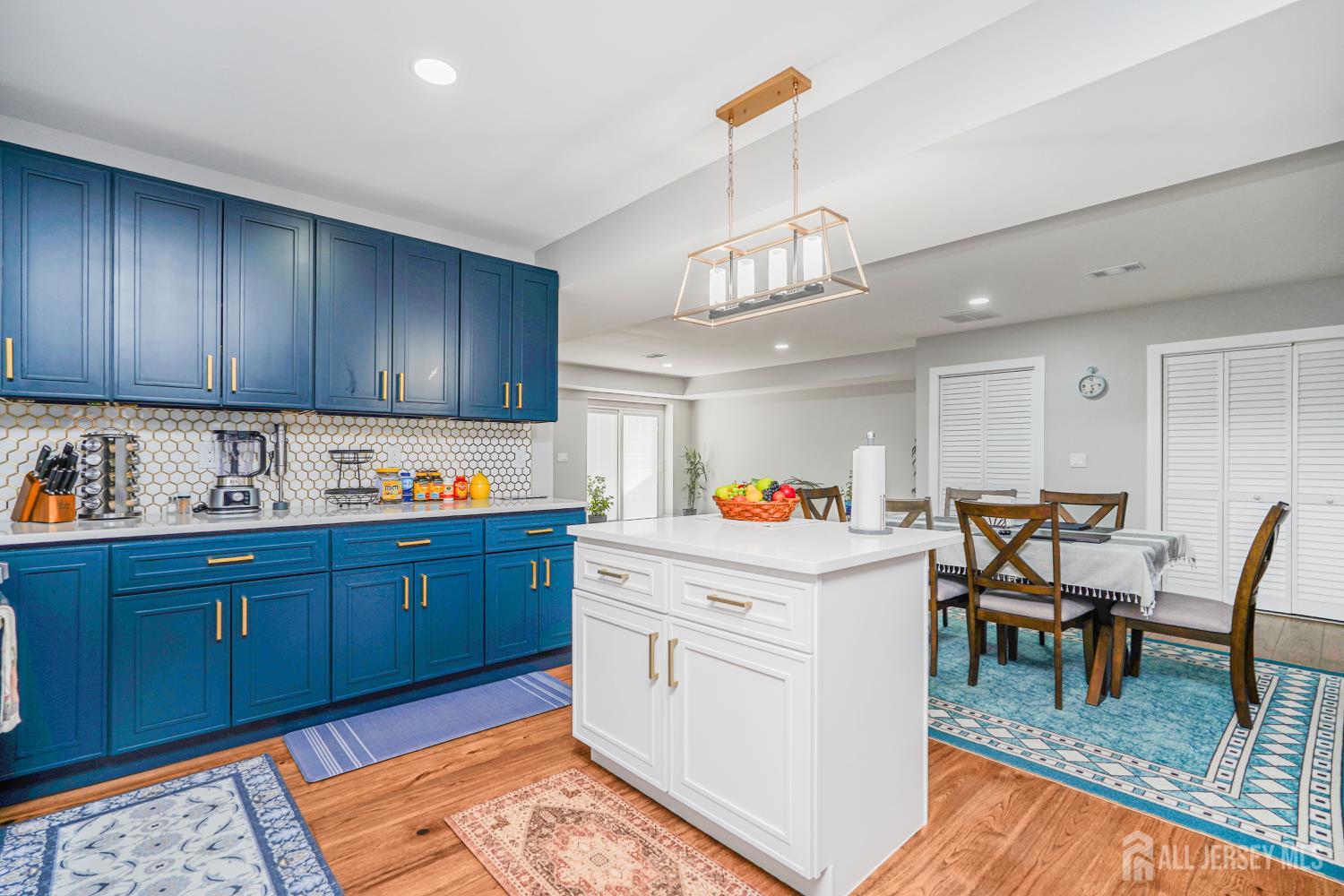 134 Union, Carteret, NJ, 07008