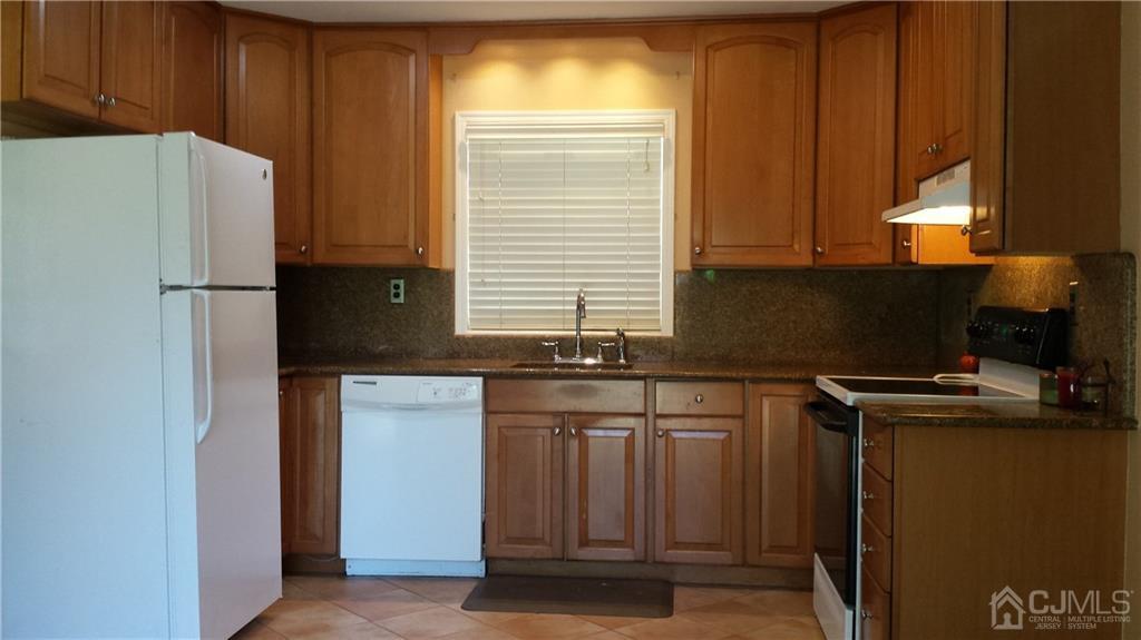 1 Tripplet, Franklin, NJ, 08873