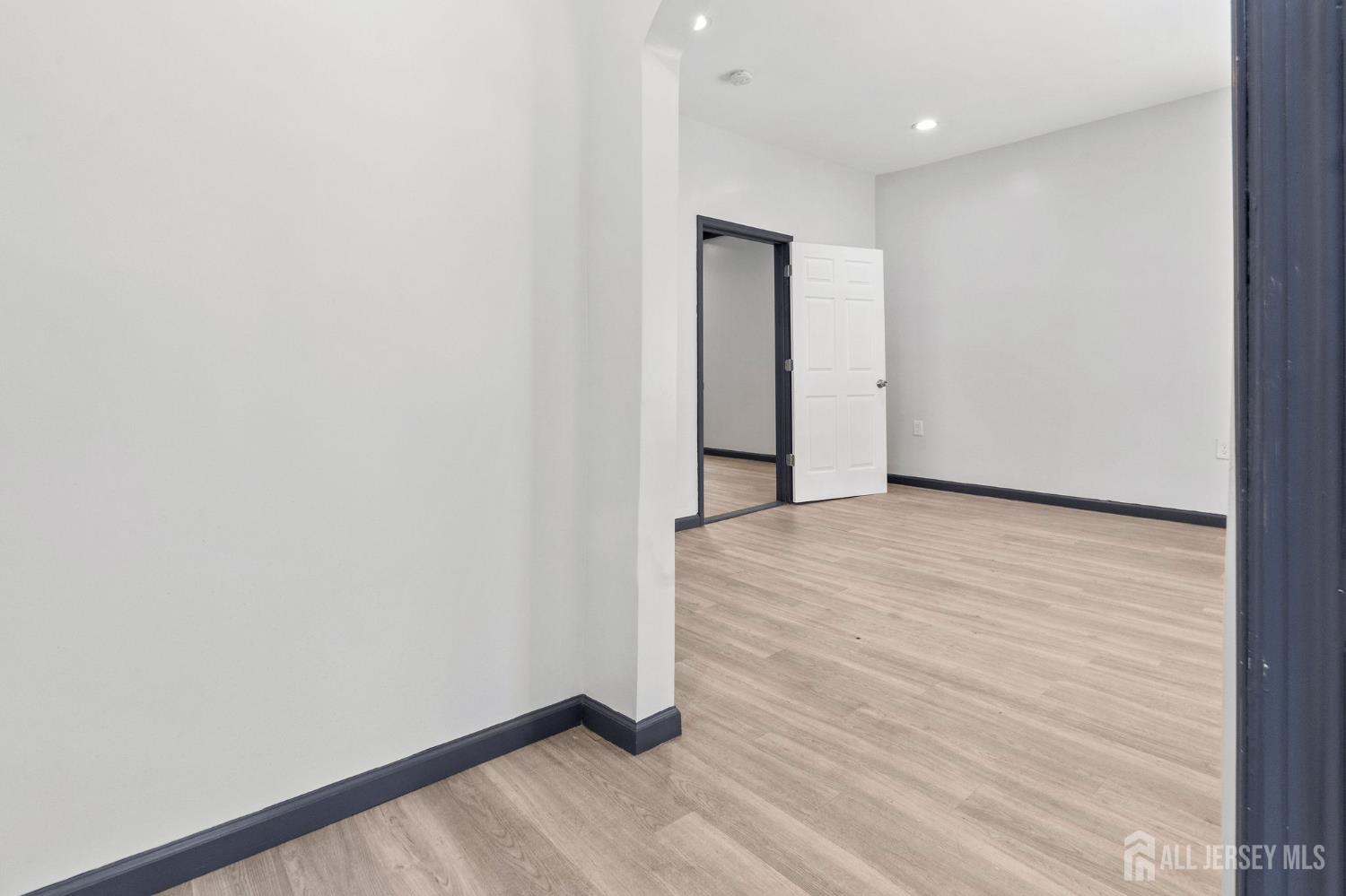 211 N 13th, Newark, NJ, 07107