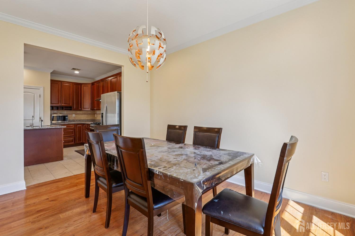 32 Cinder UNIT 3, Edison, NJ, 08820