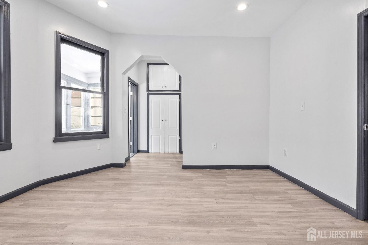 211 N 13th, Newark, NJ, 07107