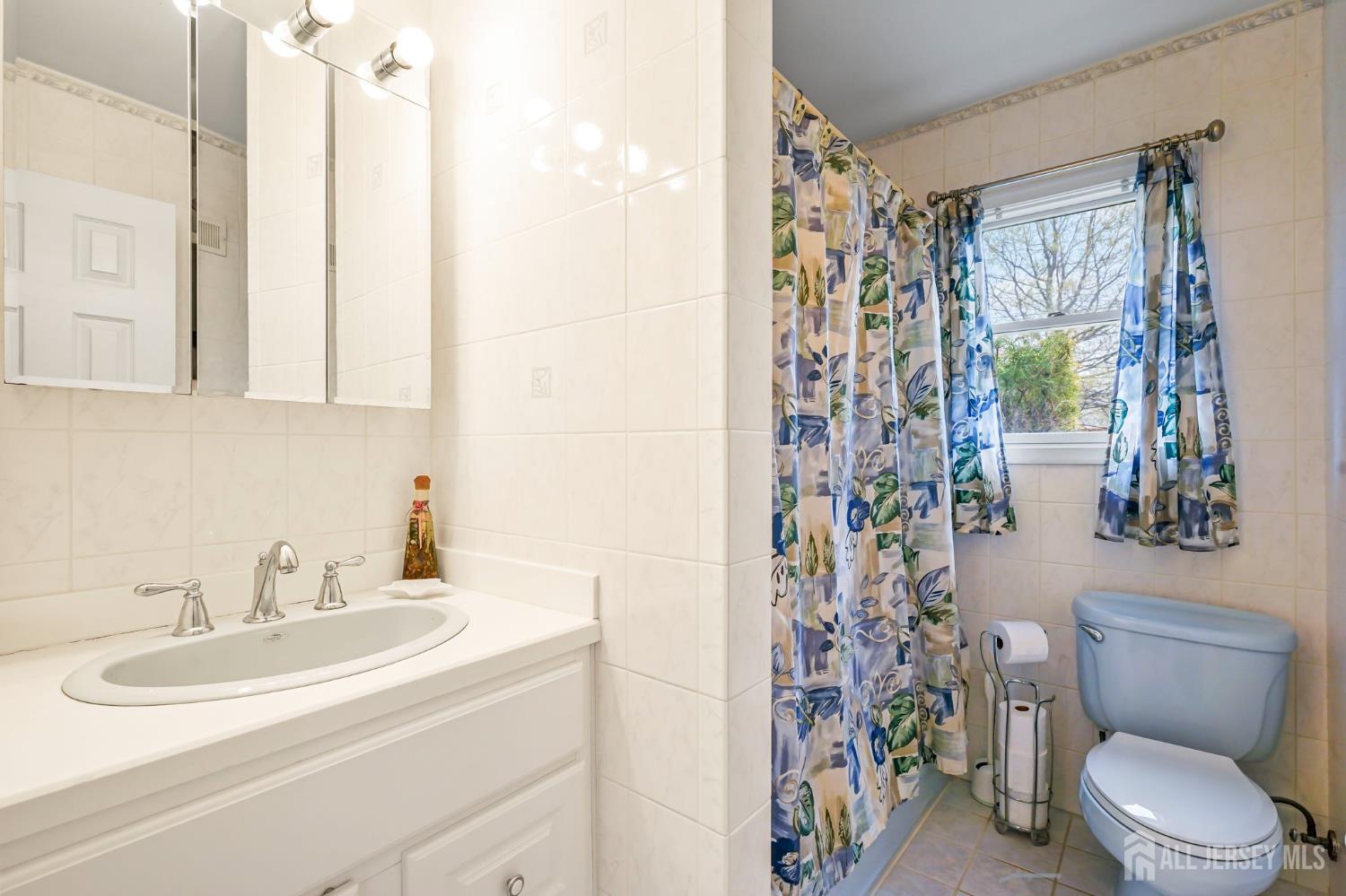 41 Rodak, Edison, NJ, 08817