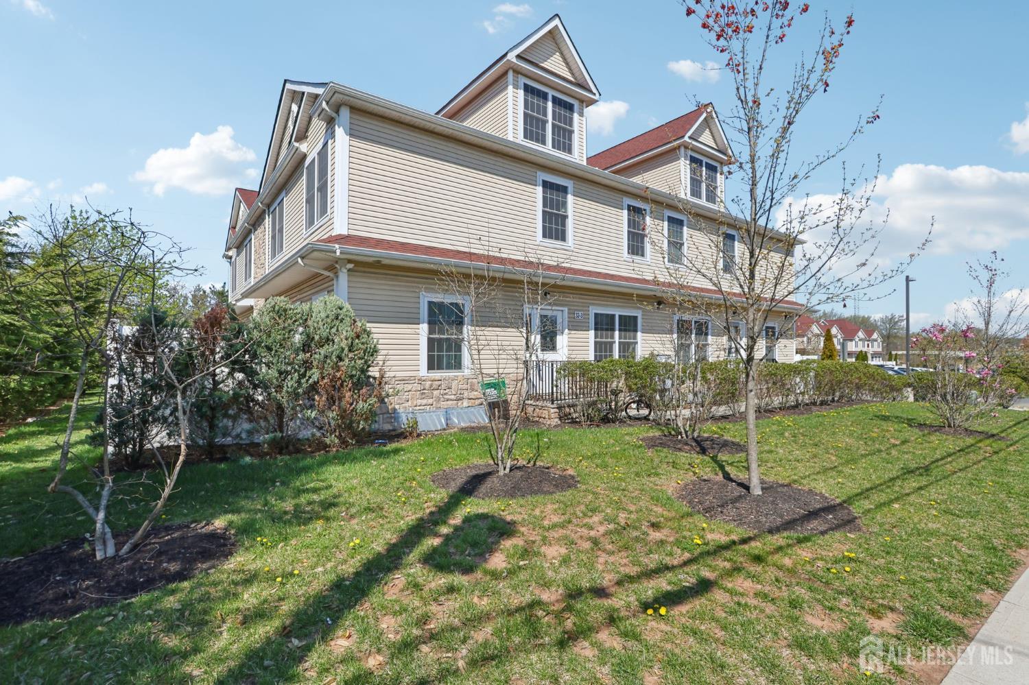 32 Cinder UNIT 3, Edison, NJ, 08820