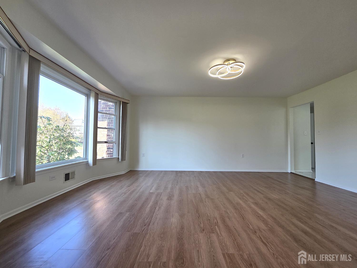 1 Alexander, Monroe, NJ, 08831