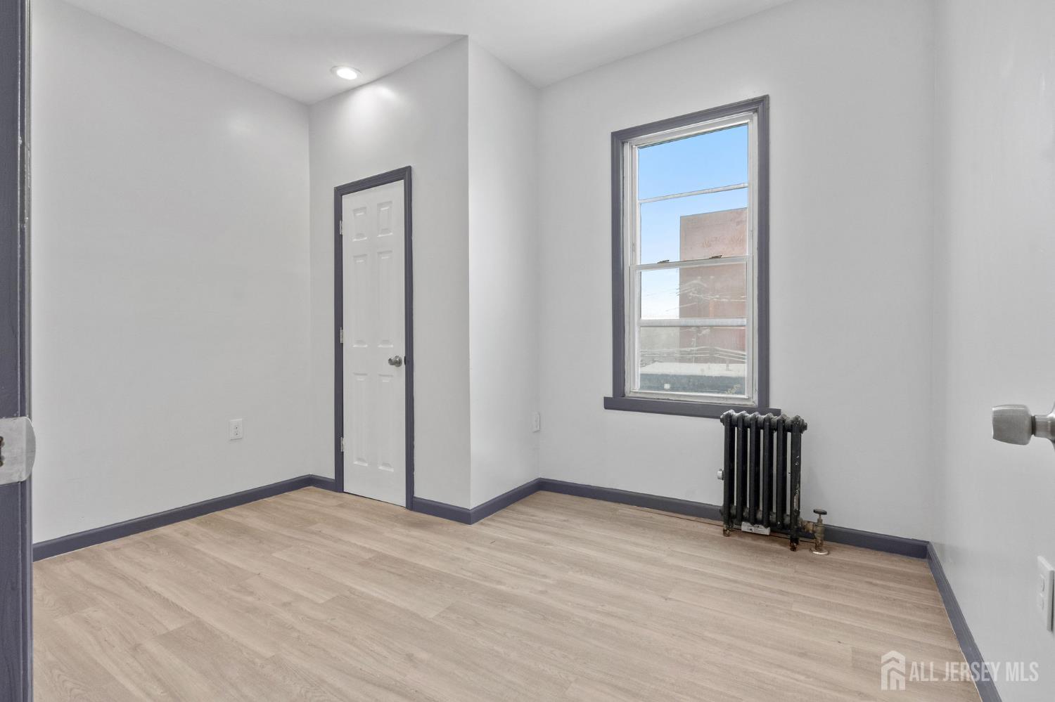 211 N 13th, Newark, NJ, 07107