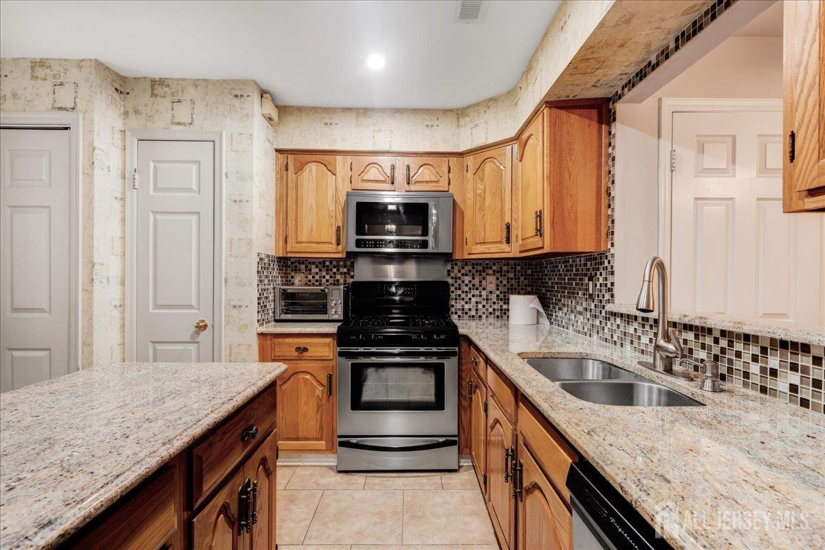 38 Rutland UNIT C, Monroe, NJ, 08831