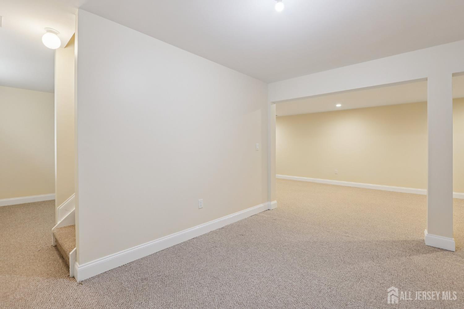 32 Cinder UNIT 3, Edison, NJ, 08820