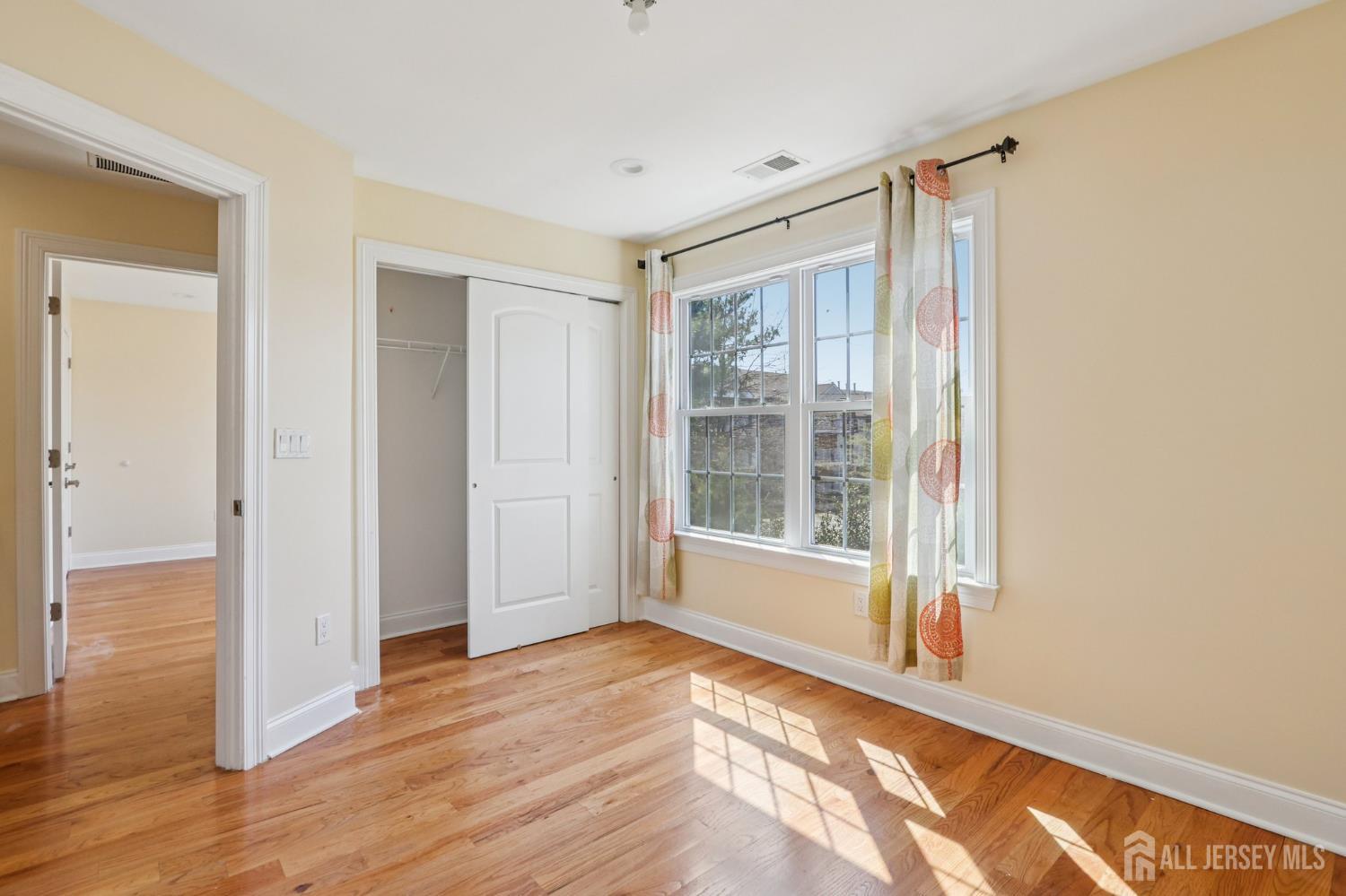 32 Cinder UNIT 3, Edison, NJ, 08820