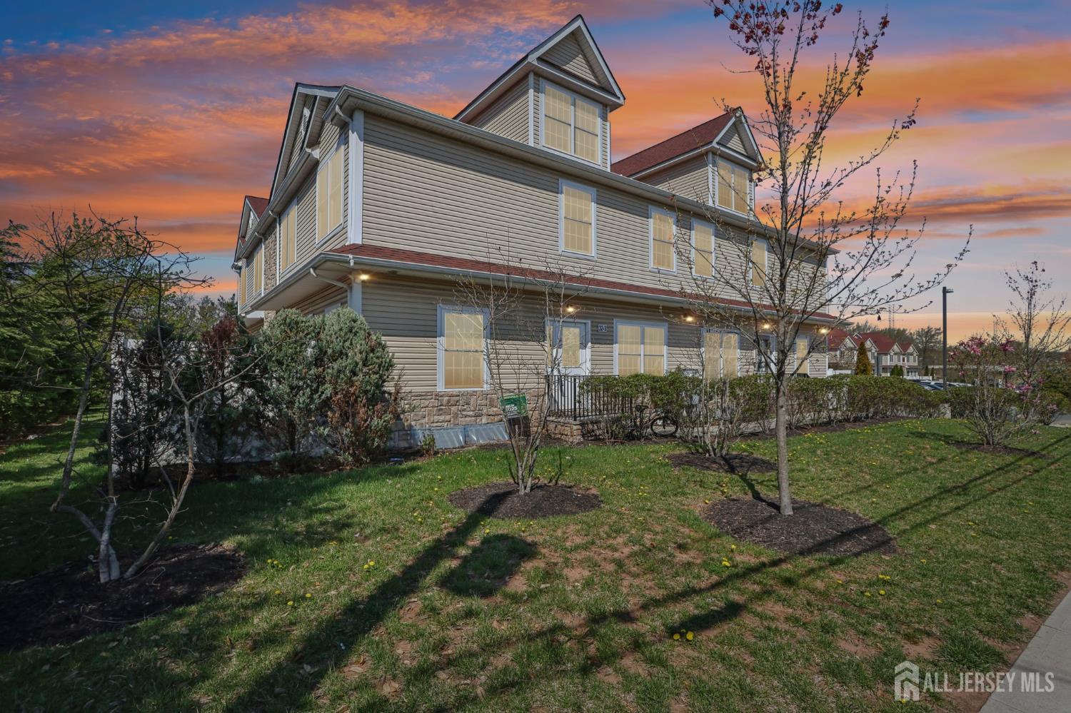 32 Cinder UNIT 3, Edison, NJ, 08820