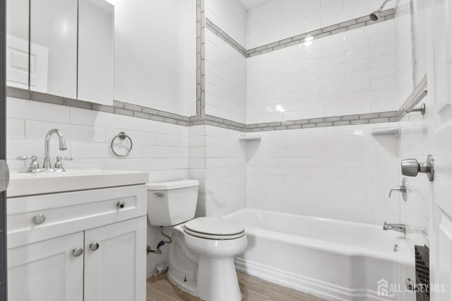 211 N 13th, Newark, NJ, 07107