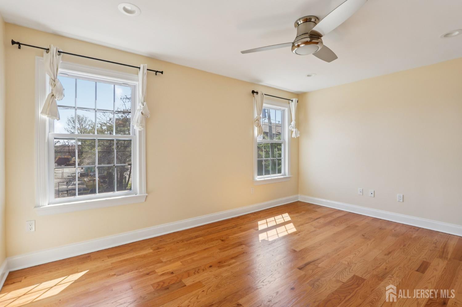 32 Cinder UNIT 3, Edison, NJ, 08820