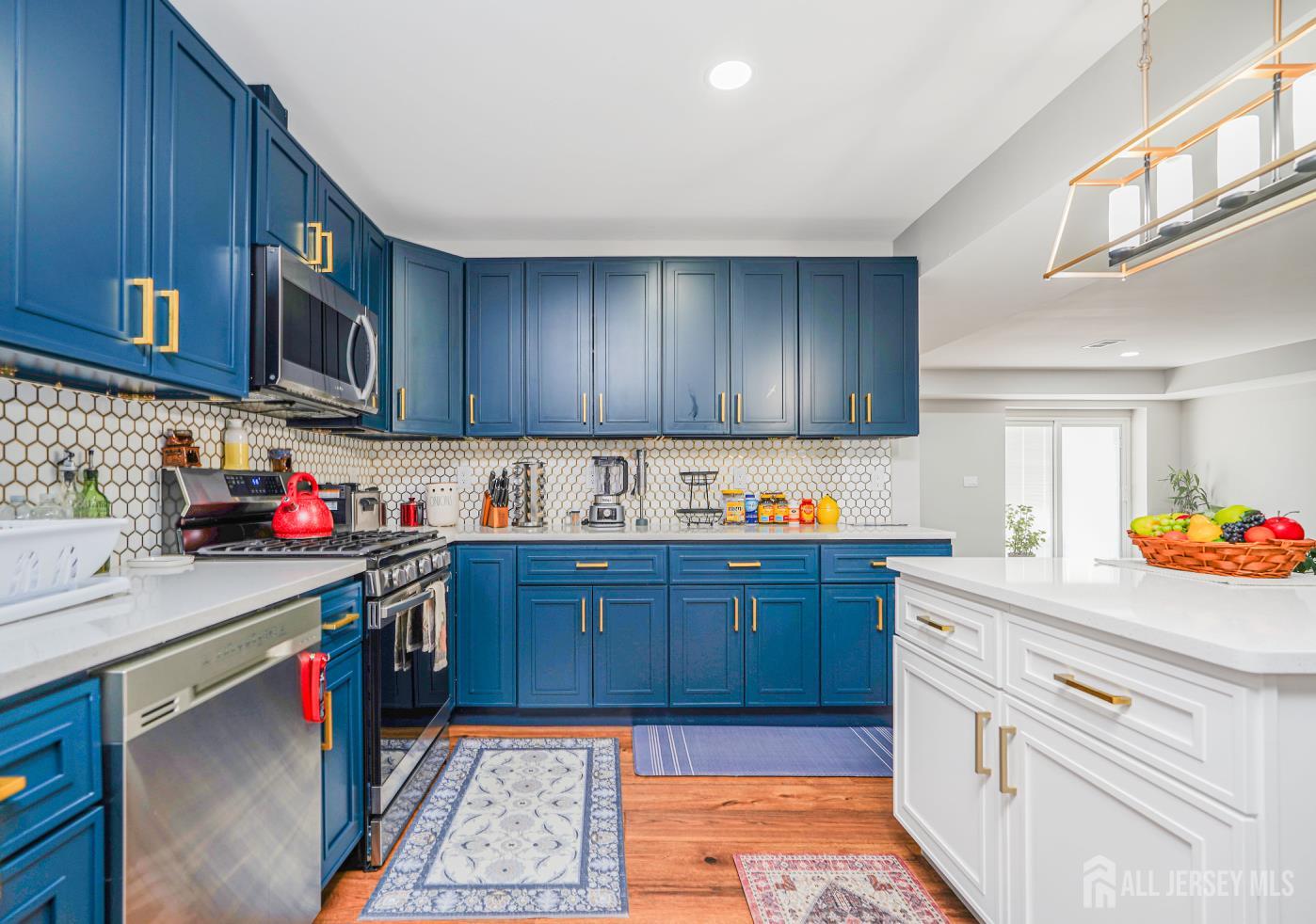 134 Union, Carteret, NJ, 07008