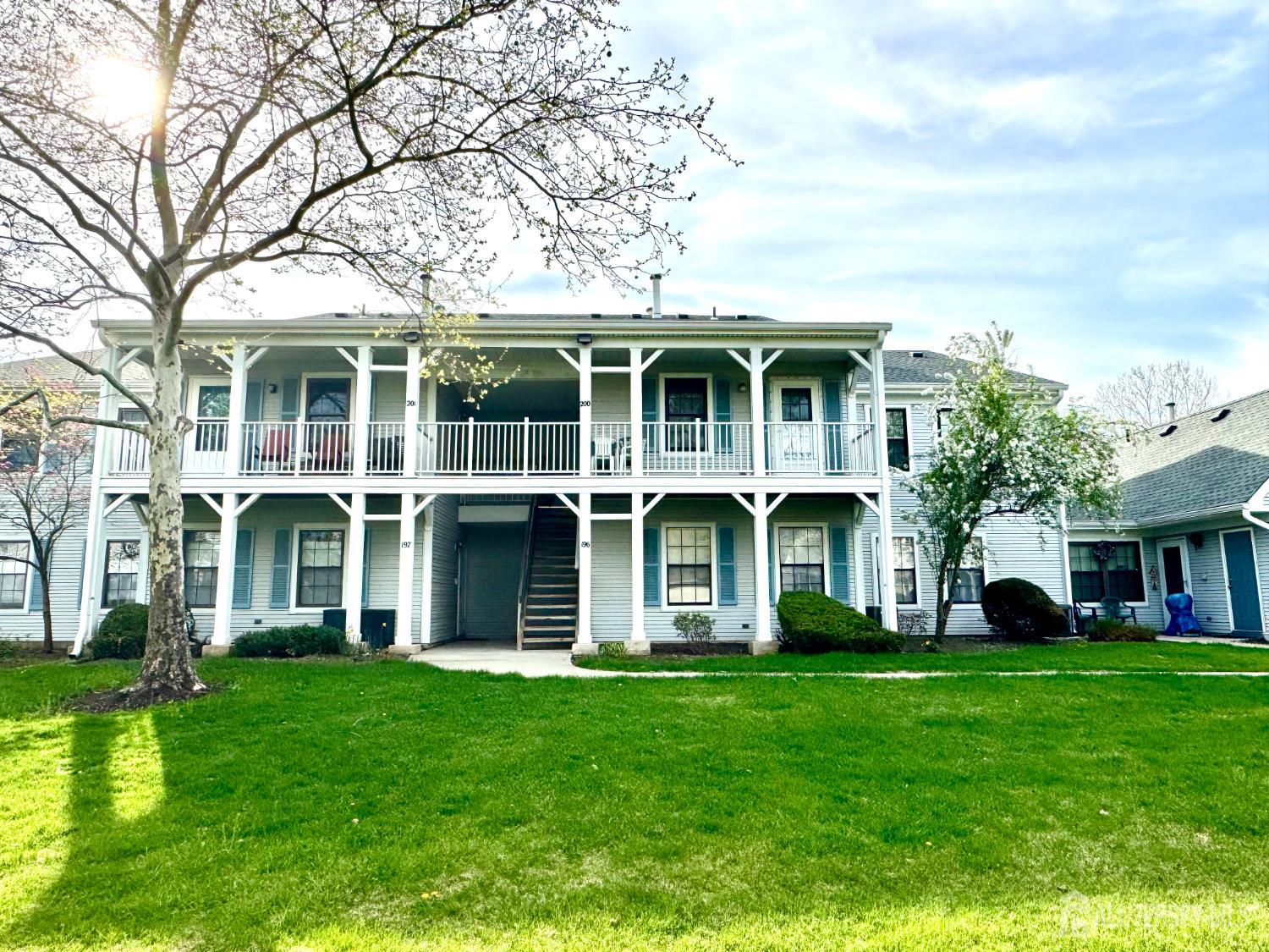 377 Park Ave, Scotch Plains Twp., NJ, 07076-1178