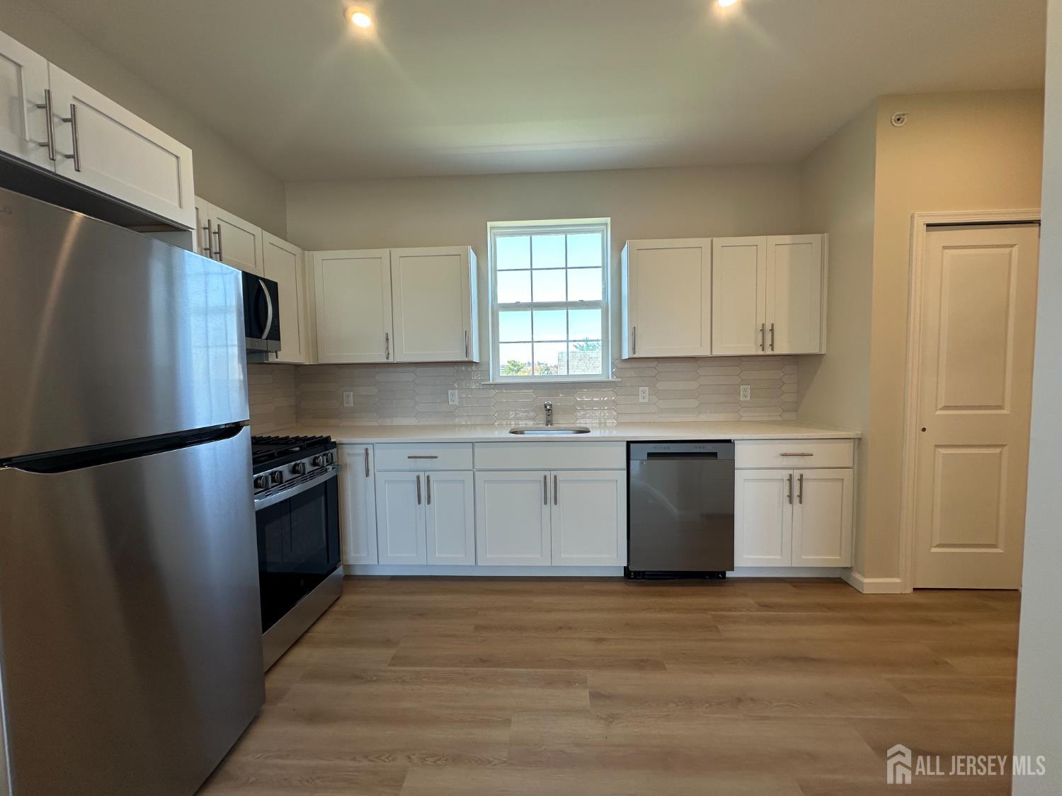 88 Louis UNIT 5, New Brunswick, NJ, 08901