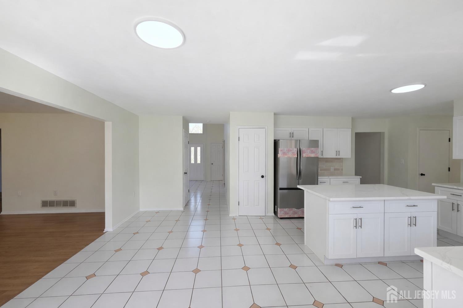 1 Alexander, Monroe, NJ, 08831