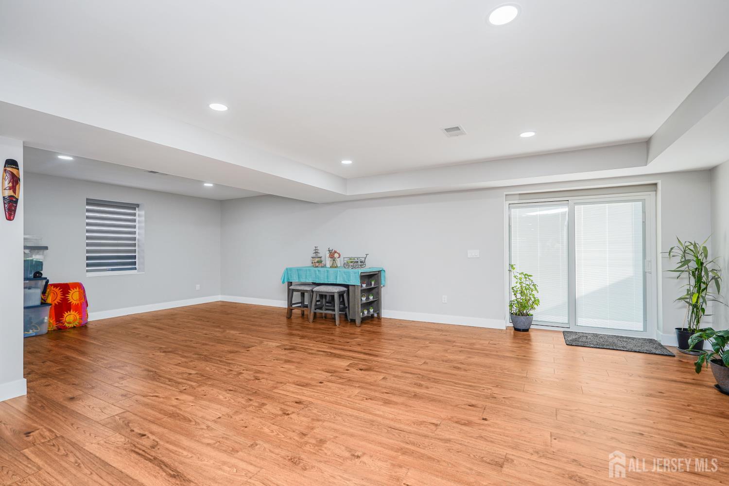 134 Union, Carteret, NJ, 07008