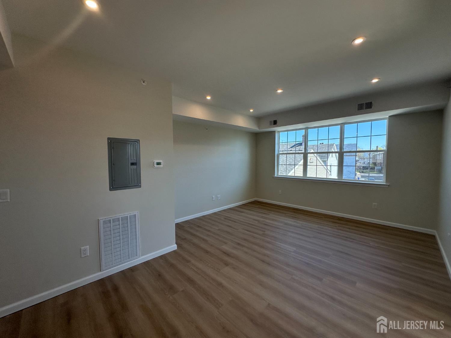 88 Louis UNIT 5, New Brunswick, NJ, 08901