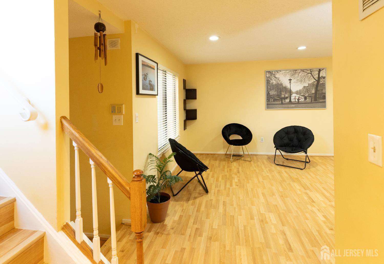 251 Sayre, Plainsboro, NJ, 08540