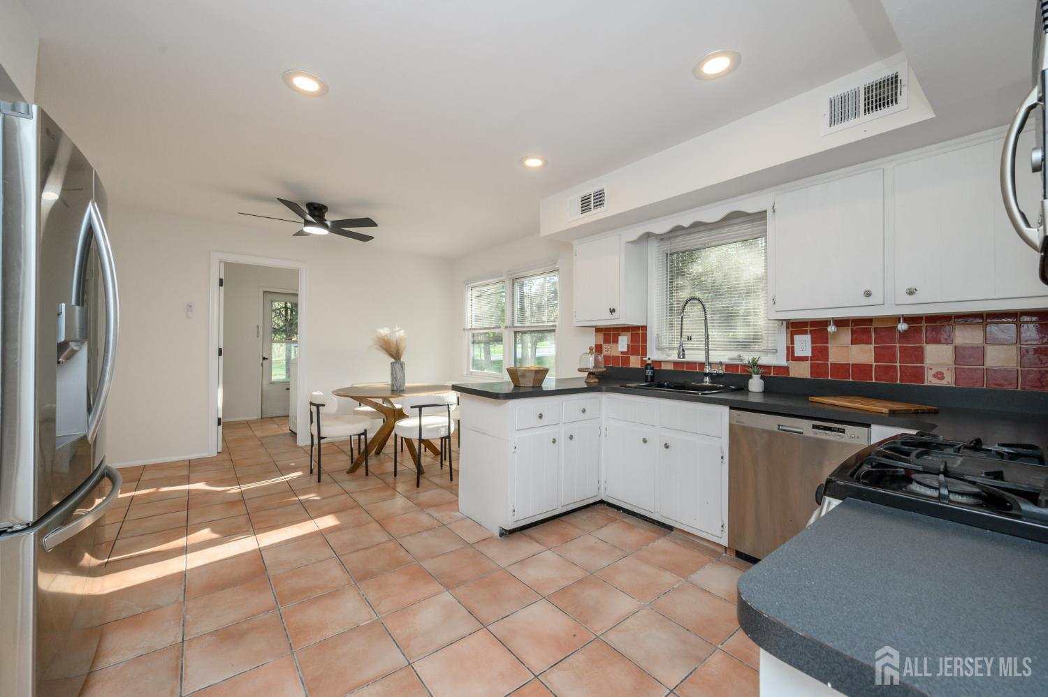 333 River, Branchburg, NJ, 08876