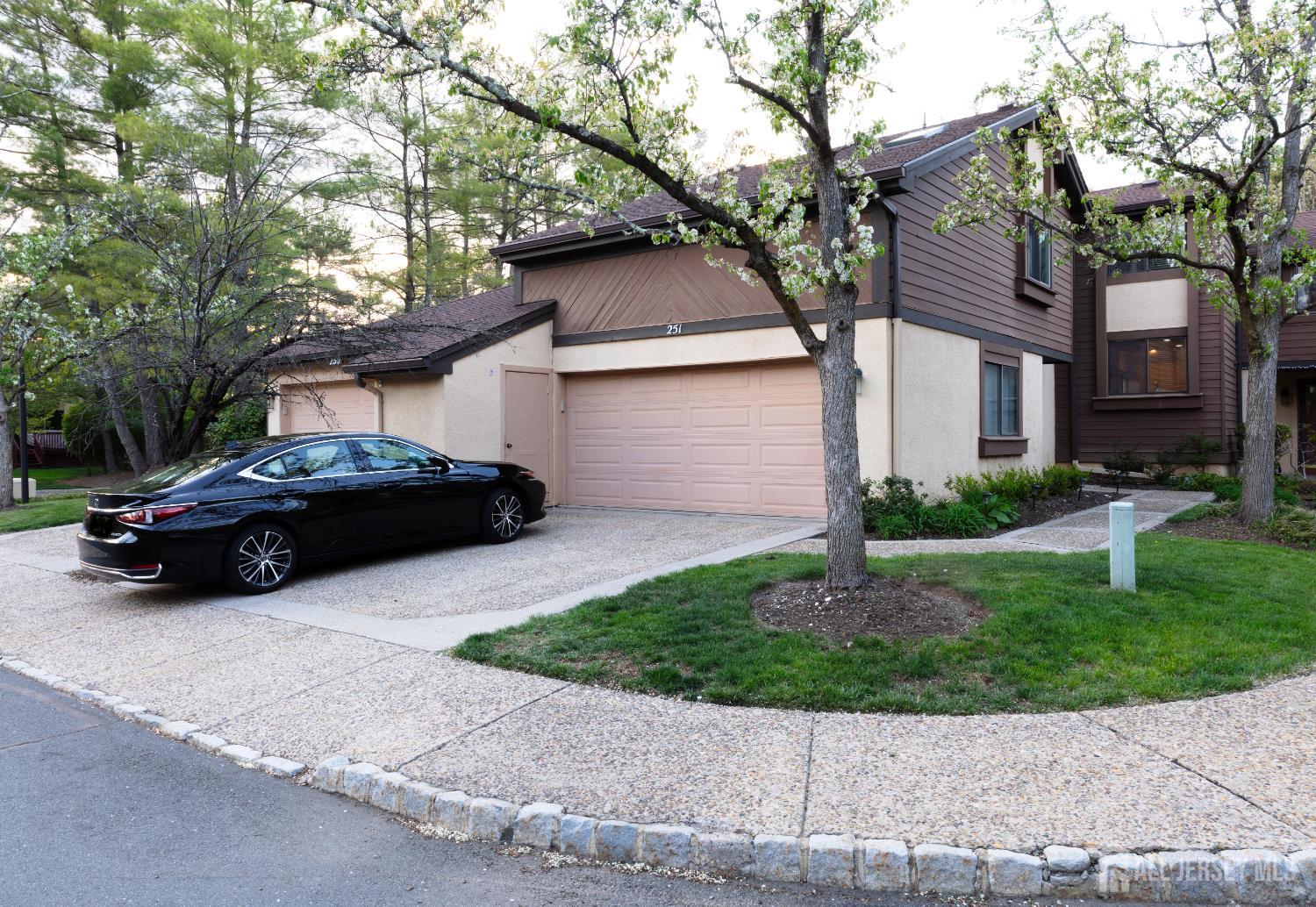 251 Sayre, Plainsboro, NJ, 08540