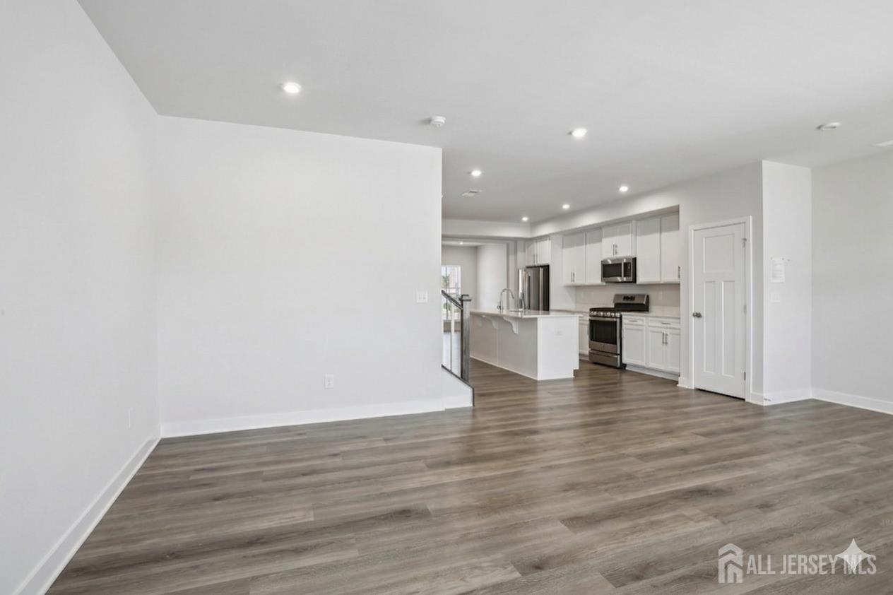 49 Owen, Franklin Twsp, NJ, 08873