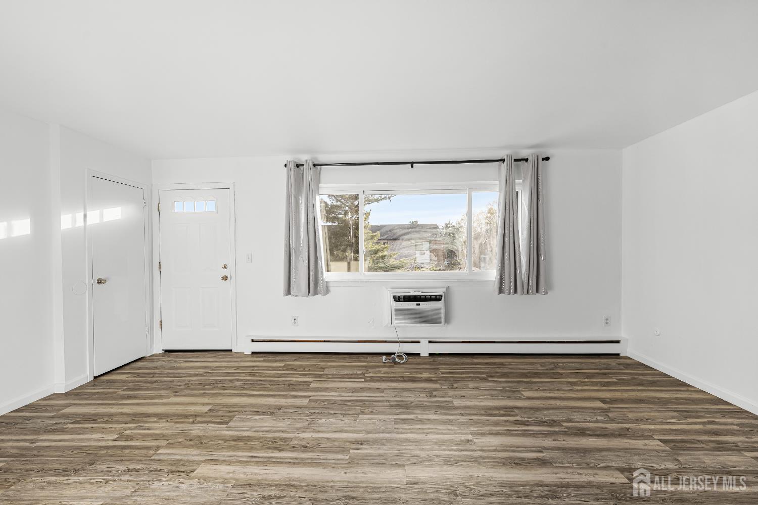 128 Cricket, Woodbridge Proper, NJ, 07095