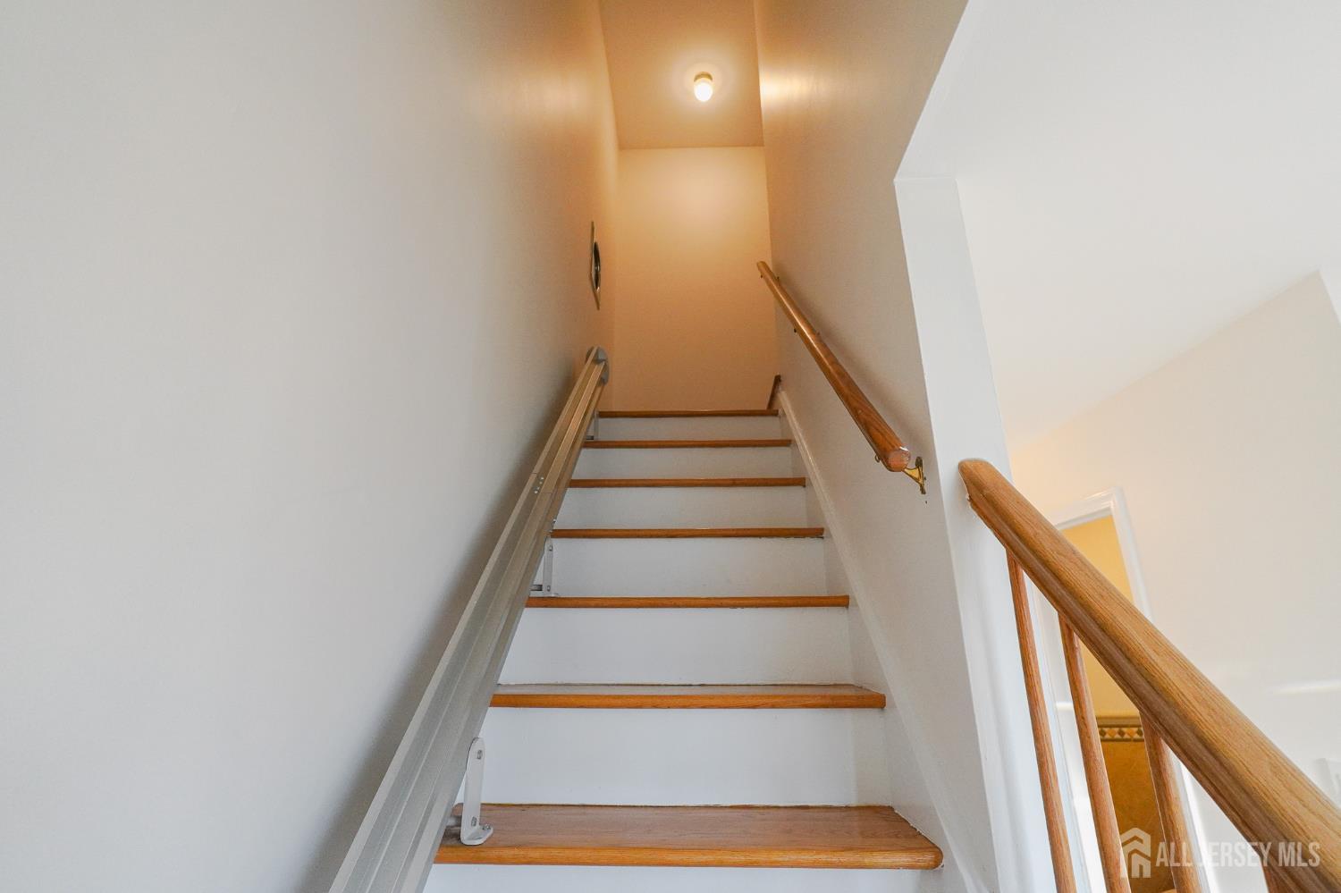 32 Eileen, Edison, NJ, 08837