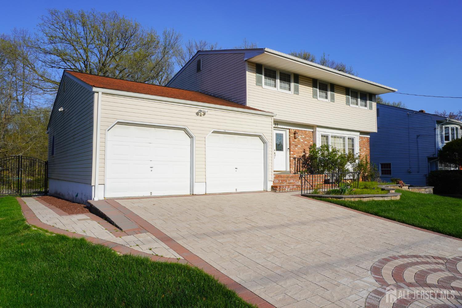 32 Eileen, Edison, NJ, 08837