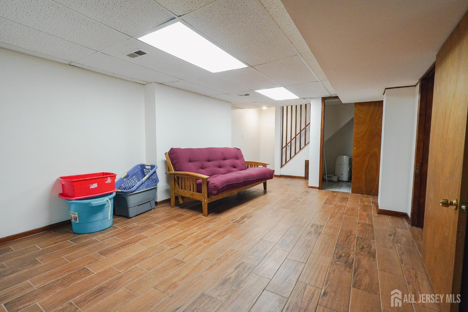 32 Eileen, Edison, NJ, 08837