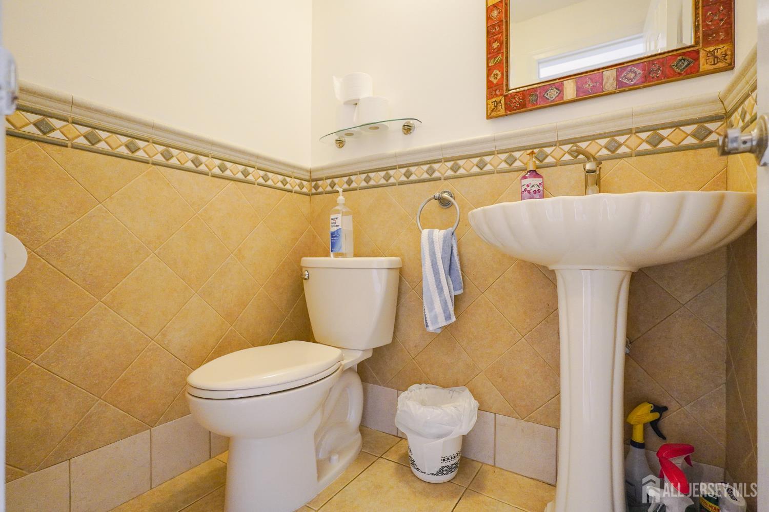 32 Eileen, Edison, NJ, 08837