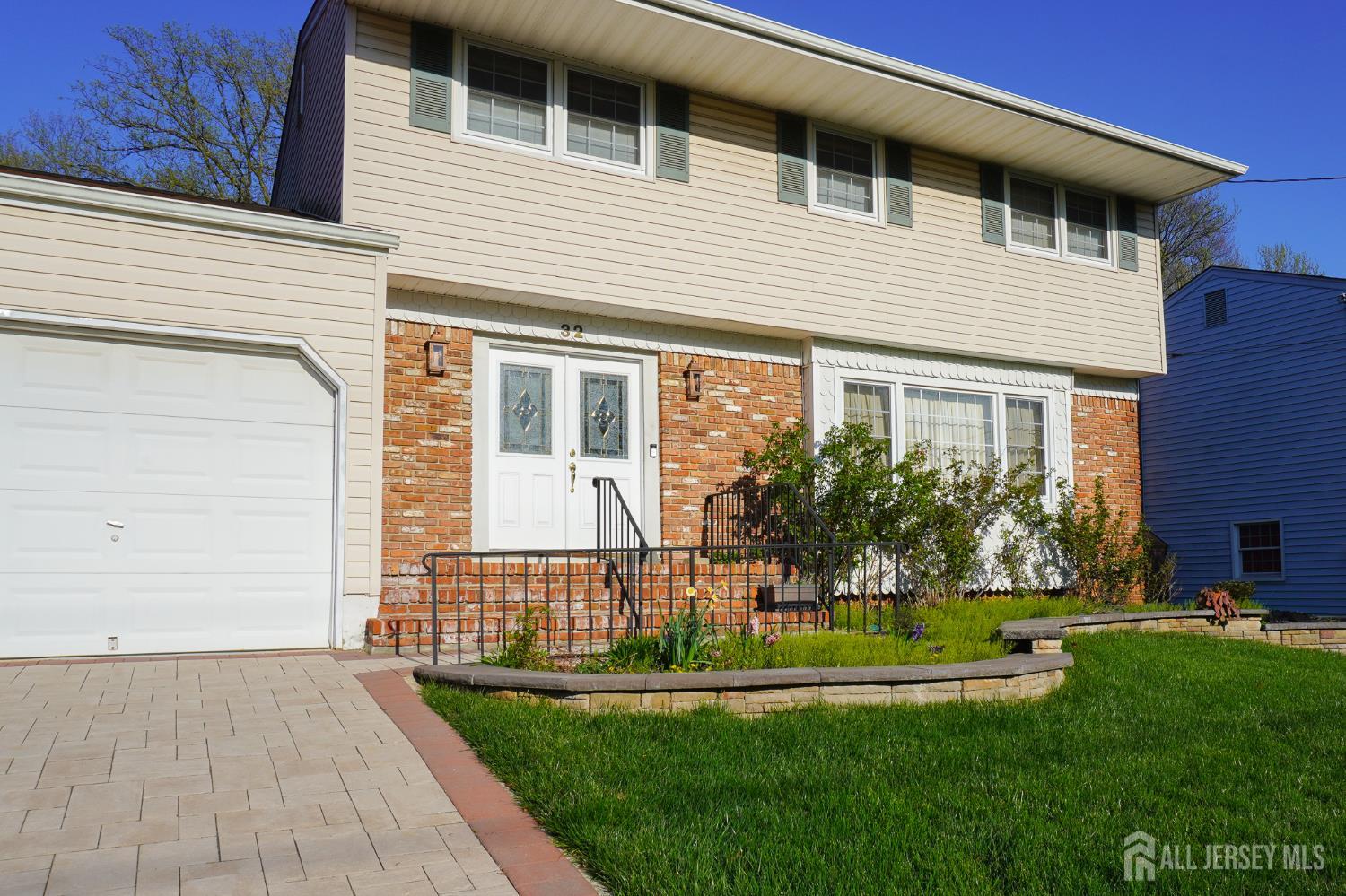 32 Eileen, Edison, NJ, 08837