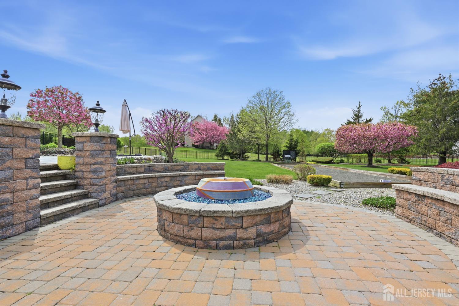 6 Deerfield, Monroe, NJ, 08831