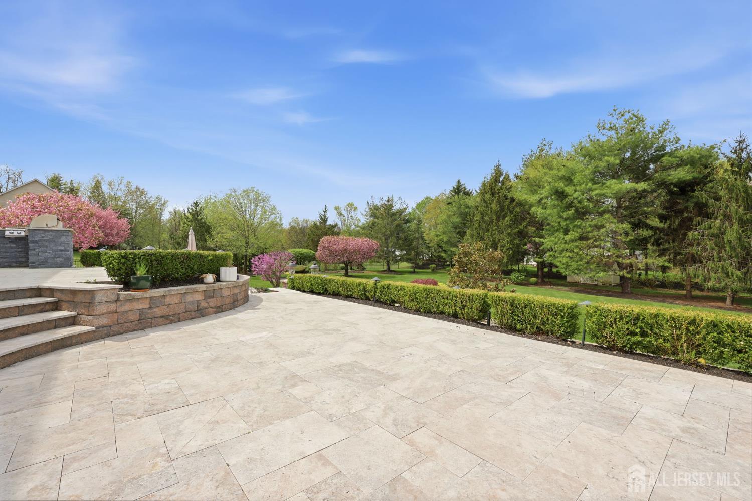 6 Deerfield, Monroe, NJ, 08831