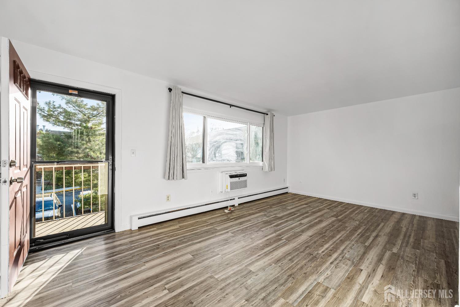 128 Cricket, Woodbridge Proper, NJ, 07095