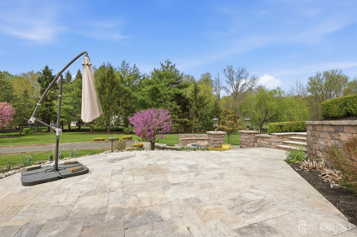 6 Deerfield, Monroe, NJ, 08831