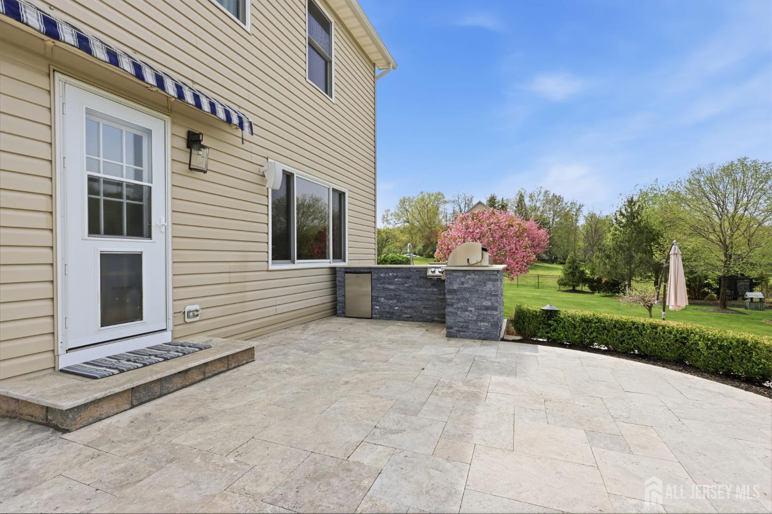 6 Deerfield, Monroe, NJ, 08831