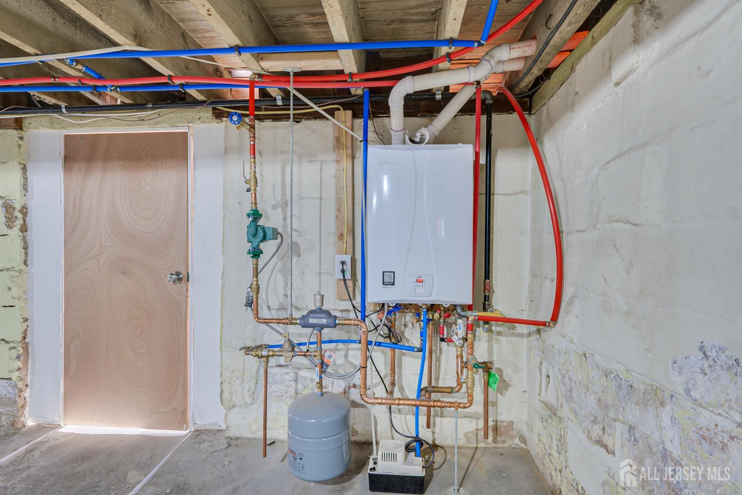 36 2nd UNIT A, Port Reading, NJ, 07064