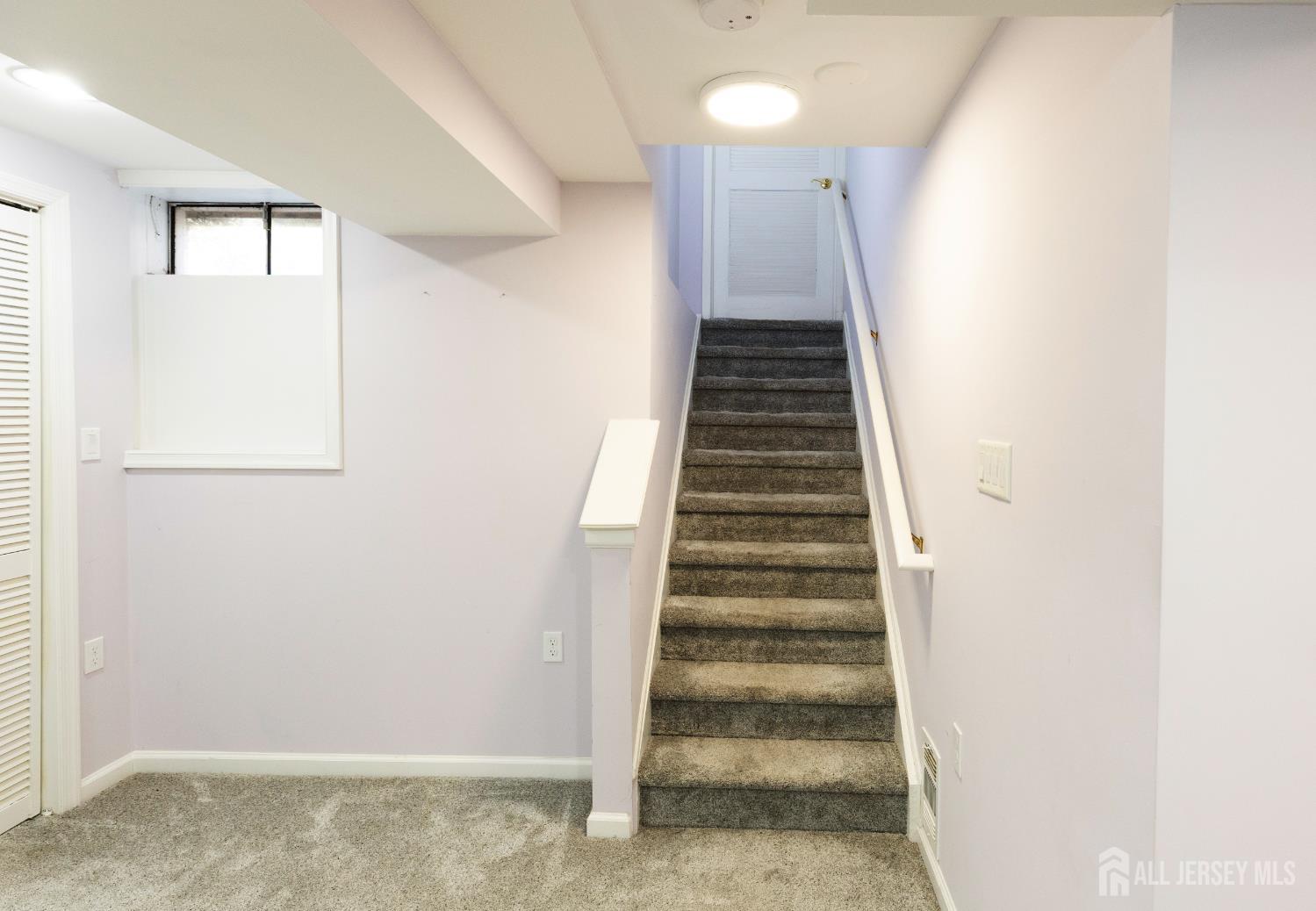 251 Sayre, Plainsboro, NJ, 08540