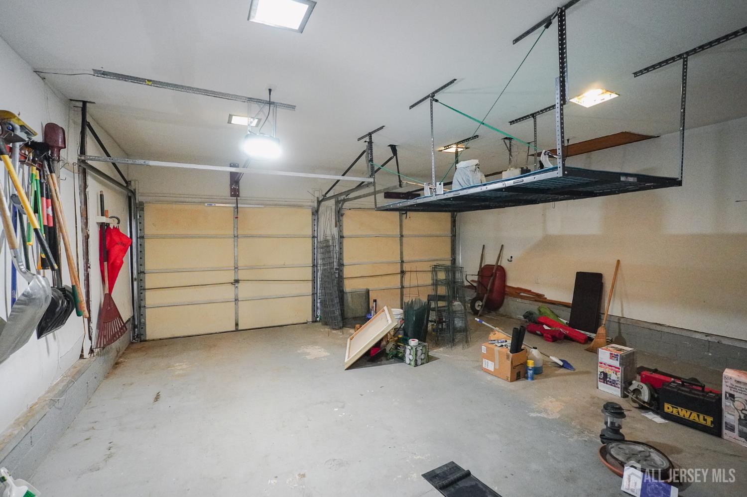 32 Eileen, Edison, NJ, 08837